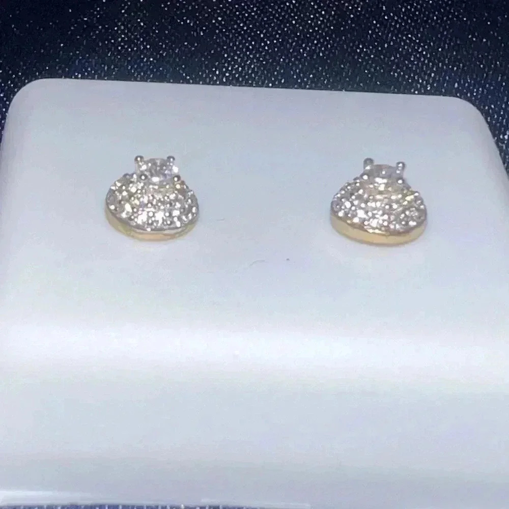 Woman’s Earrings